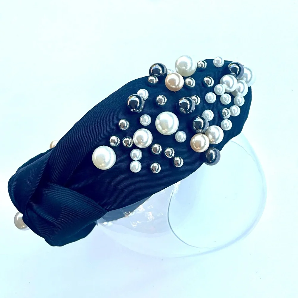 Elegant Black Pearl-Embellished Headband